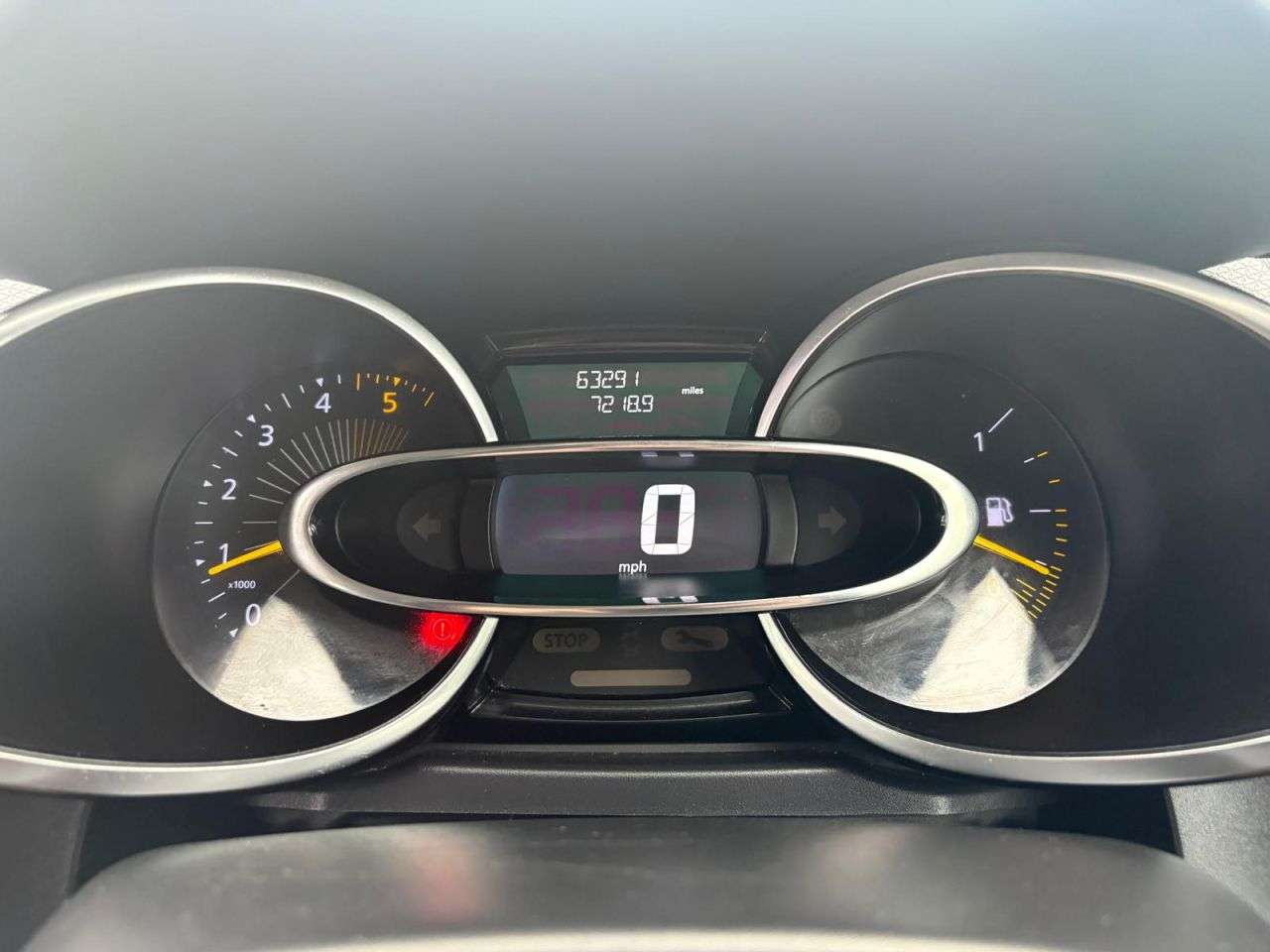 2015 RENAULT CLIO 2015 RENAULT CLIO