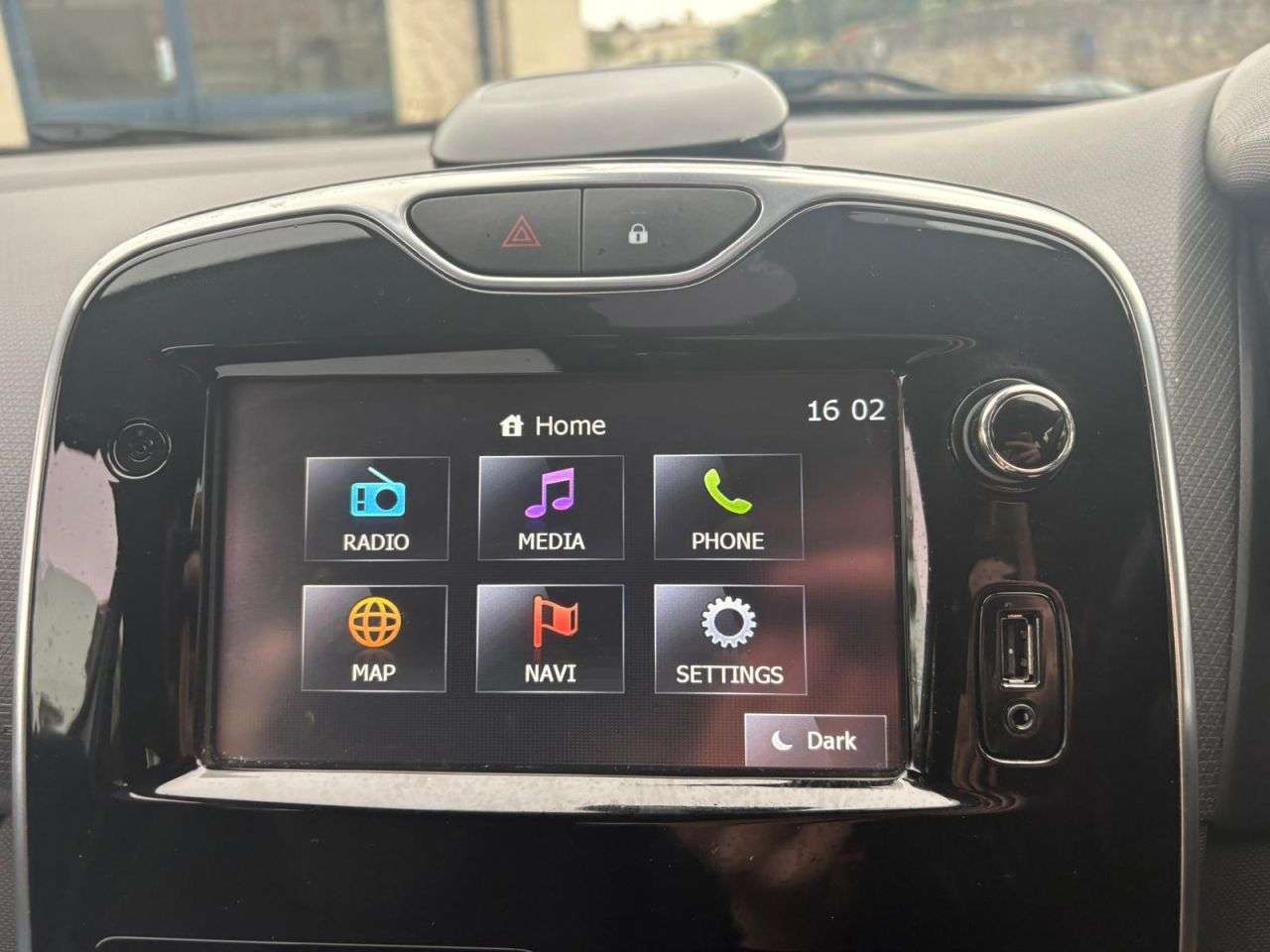 2015 RENAULT CLIO 2015 RENAULT CLIO