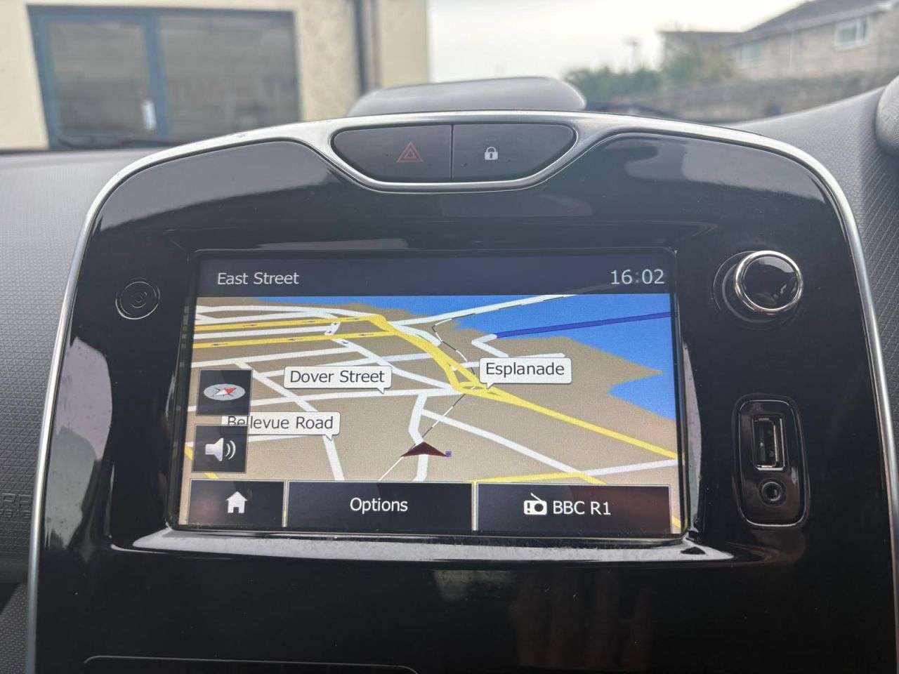 2015 RENAULT CLIO 2015 RENAULT CLIO