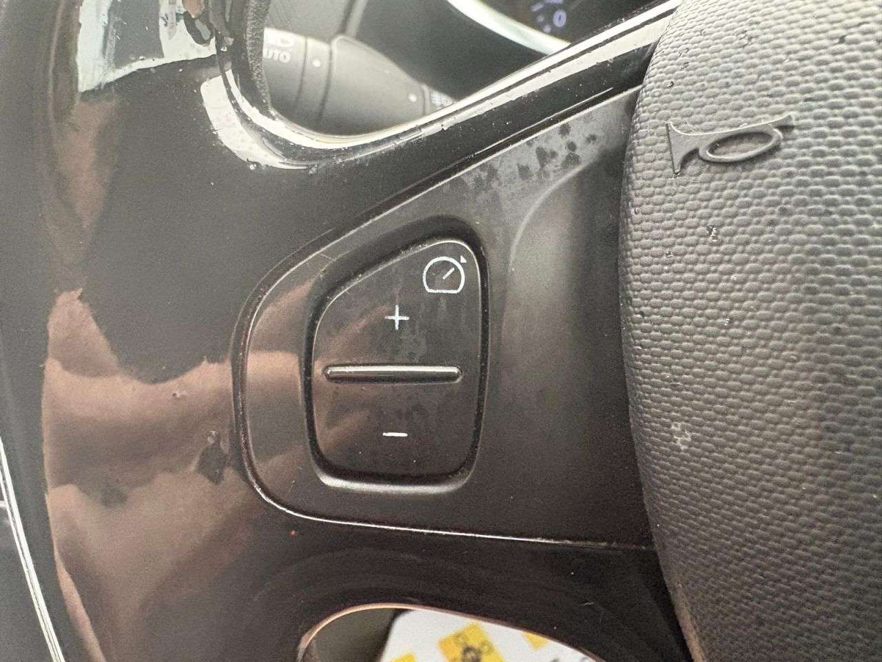 2015 RENAULT CLIO 2015 RENAULT CLIO