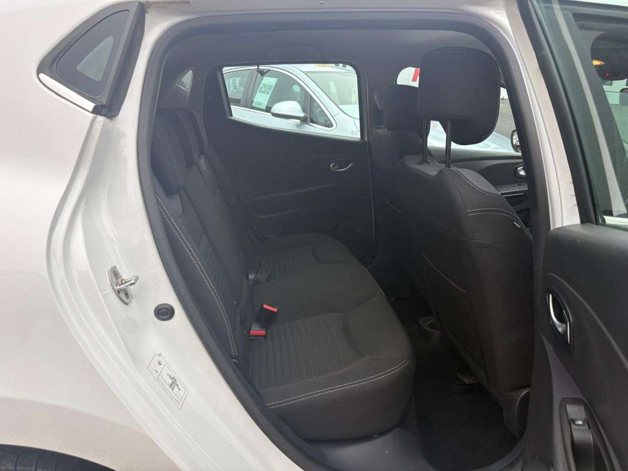 2015 RENAULT CLIO 2015 RENAULT CLIO