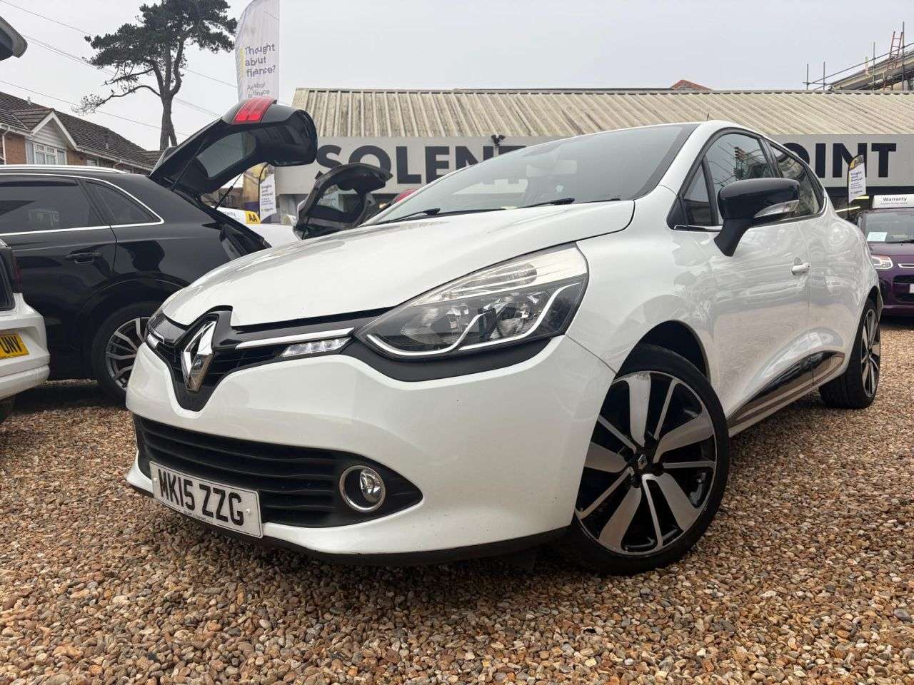 2015 RENAULT CLIO 2015 RENAULT CLIO