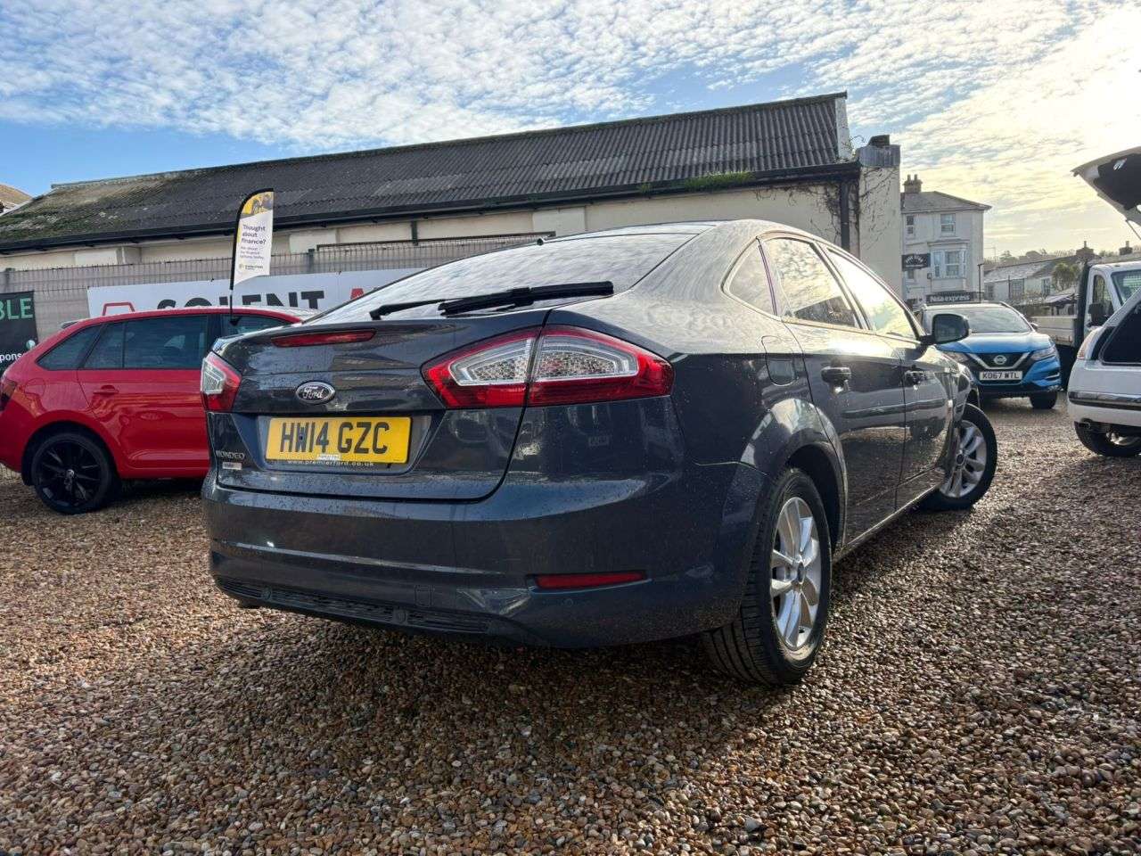 A 2014 FORD MONDEO 2.0 TDCi Graphite Hatchback 5dr Diesel Manual Euro 5 (140 ps) A 2014 FORD MONDEO 2.0 TDCi Graphite Hatchback 5dr Diesel Manual Euro 5 (140 ps)