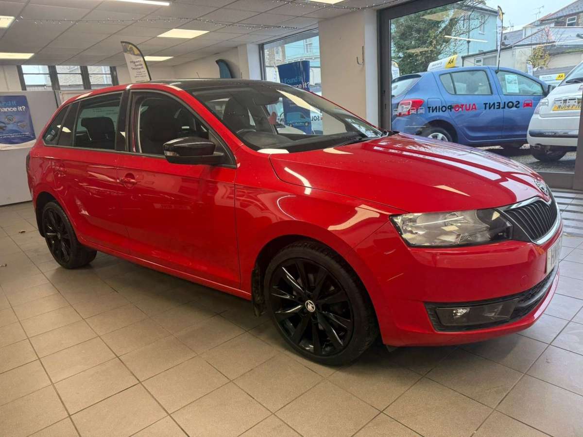 Check out this Skoda Rapid Spaceback 2016 Petrol Manual