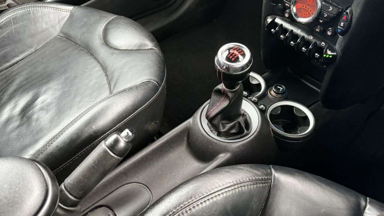 2012 MINI CLUBMAN 2012 MINI CLUBMAN