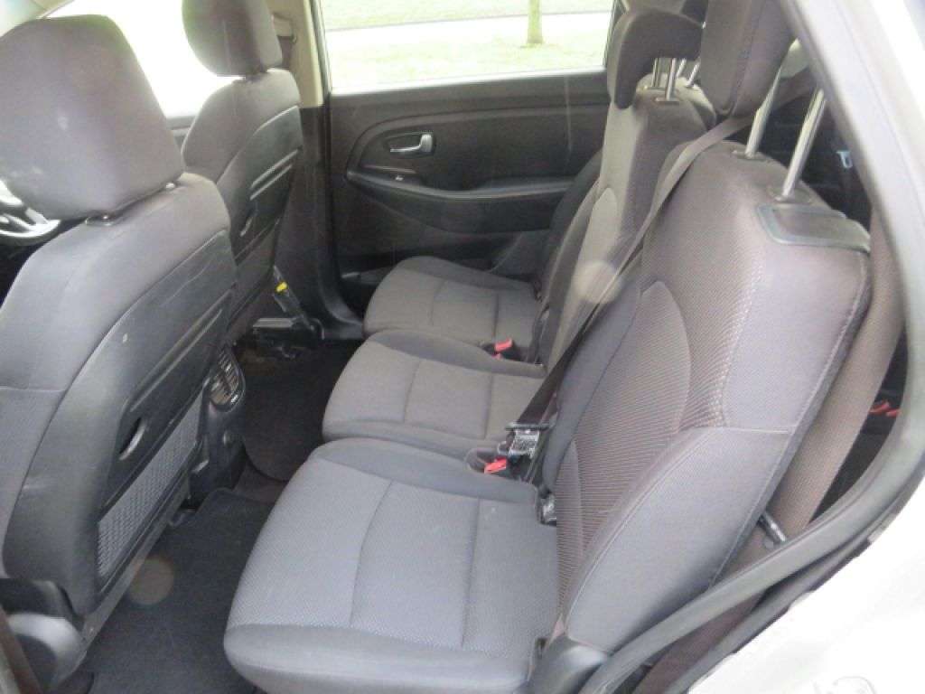 2016 KIA CARENS 2016 KIA CARENS