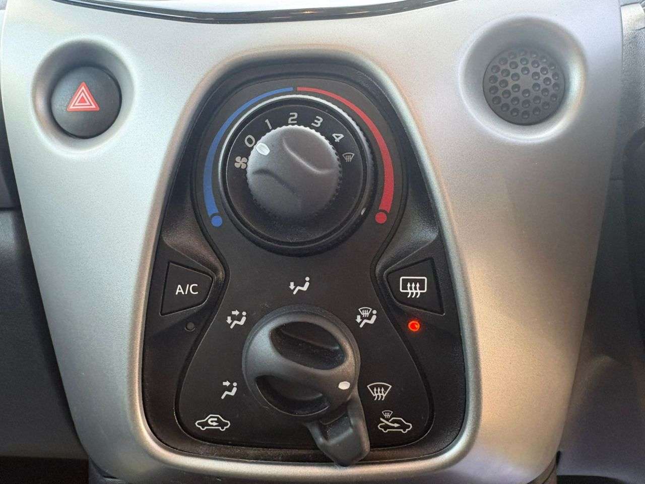 2018 PEUGEOT 108 2018 PEUGEOT 108