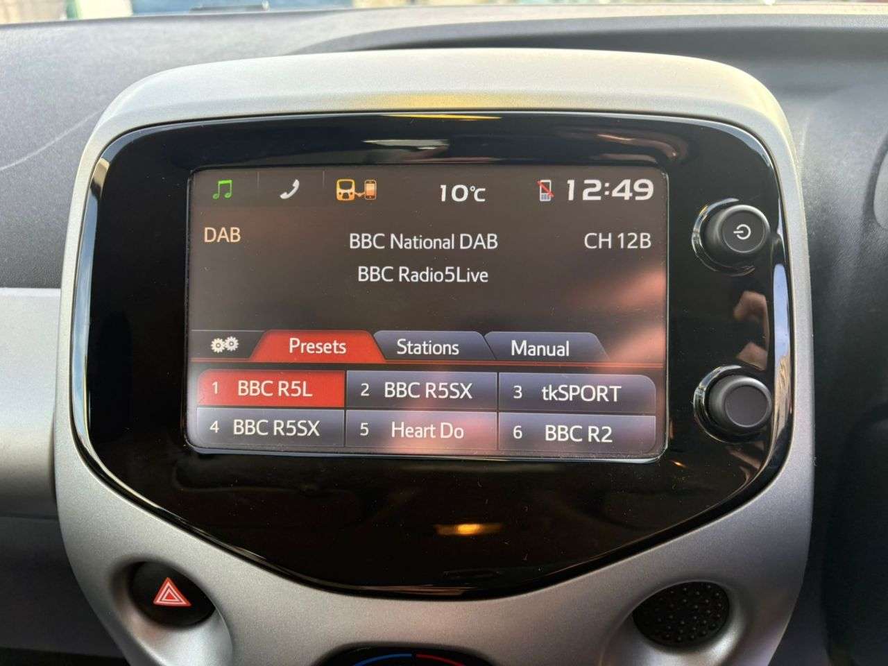 A 2018 PEUGEOT 108 1.0 Active Hatchback 5dr Petrol Manual Euro 6 (68 ps) A 2018 PEUGEOT 108 1.0 Active Hatchback 5dr Petrol Manual Euro 6 (68 ps)