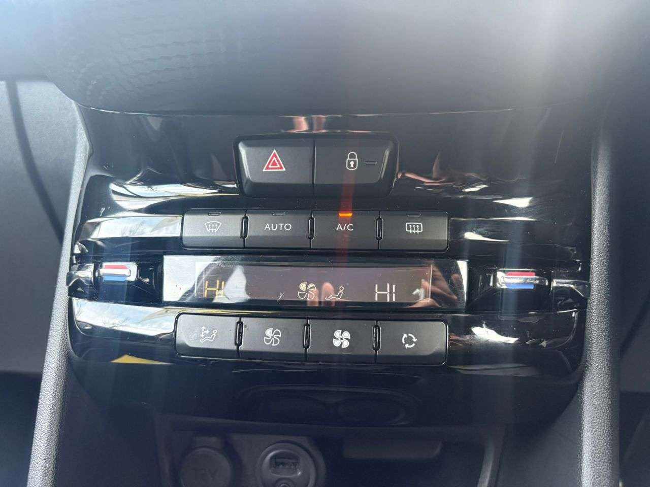 2016 PEUGEOT 2008 2016 PEUGEOT 2008