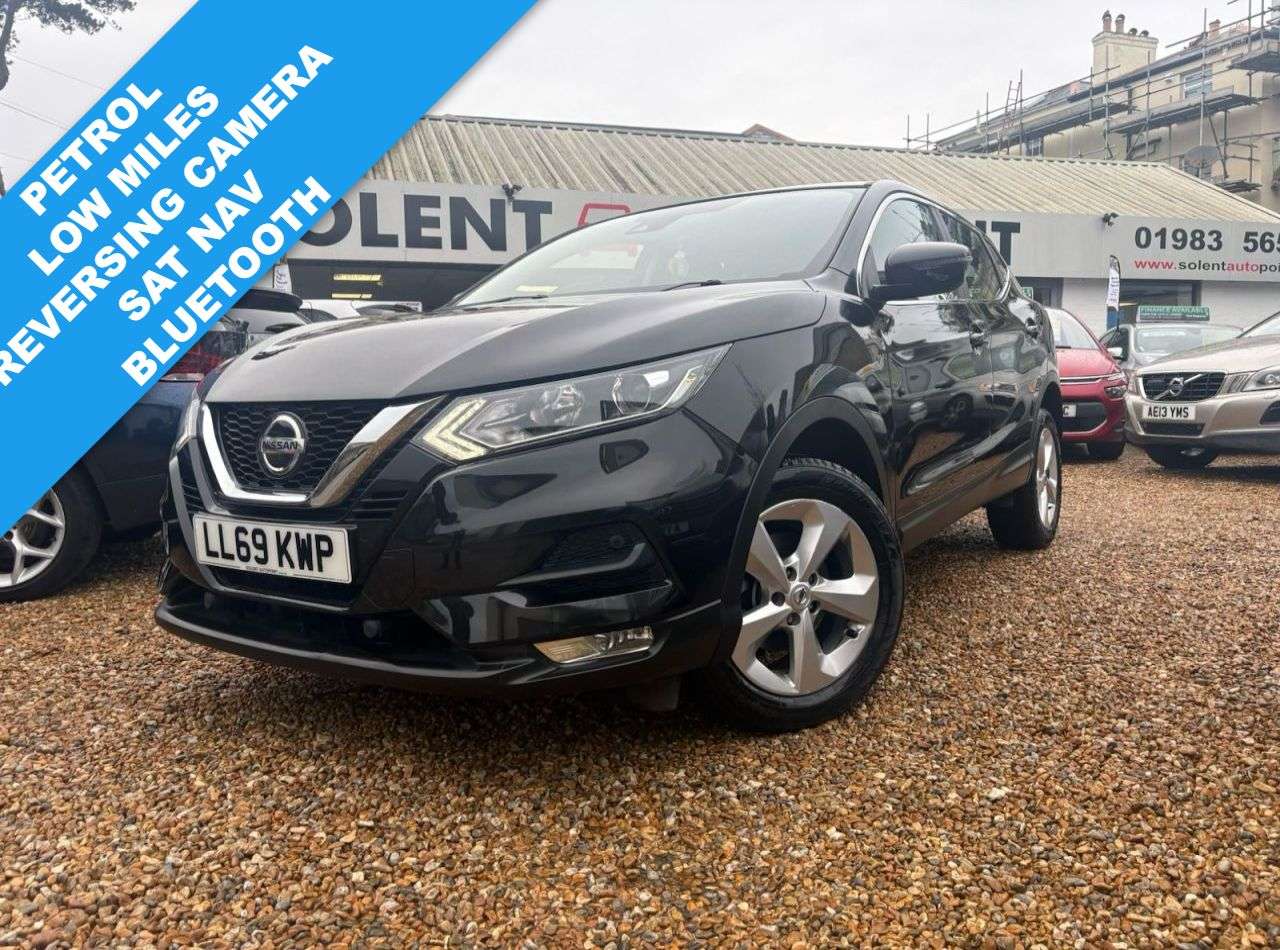 A 2019 NISSAN QASHQAI 1.3 DIG-T Acenta Premium SUV 5dr Petrol Manual Euro 6 (s/s) (140 ps) A 2019 NISSAN QASHQAI 1.3 DIG-T Acenta Premium SUV 5dr Petrol Manual Euro 6 (s/s) (140 ps)