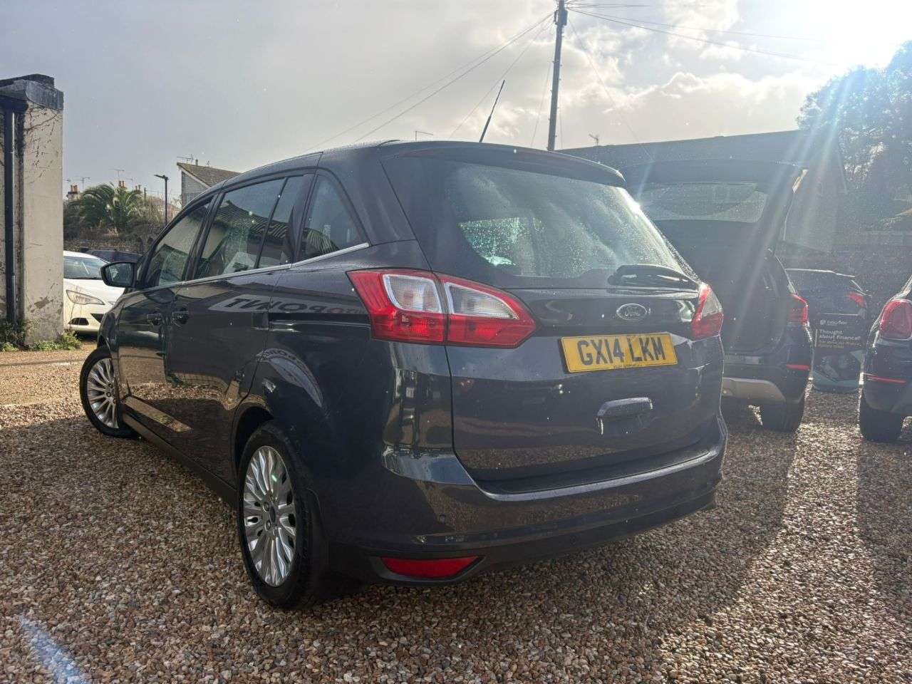 A 2014 FORD GRAND C-MAX 1.6 TDCi Titanium MPV 5dr Diesel Manual Euro 5 (115 ps) A 2014 FORD GRAND C-MAX 1.6 TDCi Titanium MPV 5dr Diesel Manual Euro 5 (115 ps)