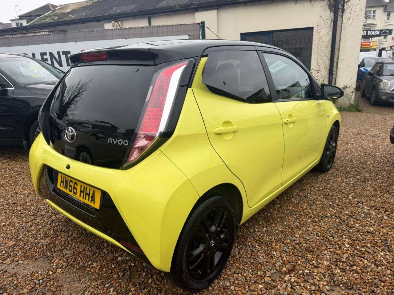 A 2016 TOYOTA AYGO 1.0 VVT-i x-cite 3 Yellow Bi-Tone Hatchback 5dr Petrol x-shift Euro 6 (68 p A 2016 TOYOTA AYGO 1.0 VVT-i x-cite 3 Yellow Bi-Tone Hatchback 5dr Petrol x-shift Euro 6 (68 p