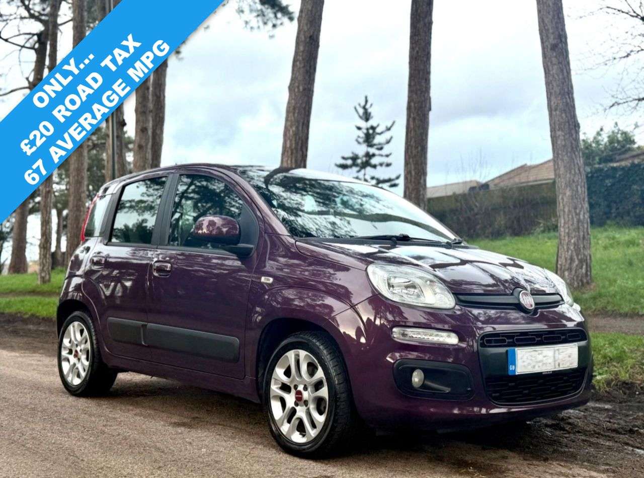 A 2012 FIAT PANDA 0.9 TwinAir Lounge Hatchback 5dr Petrol Manual Euro 5 (s/s) (85 bhp) A 2012 FIAT PANDA 0.9 TwinAir Lounge Hatchback 5dr Petrol Manual Euro 5 (s/s) (85 bhp)