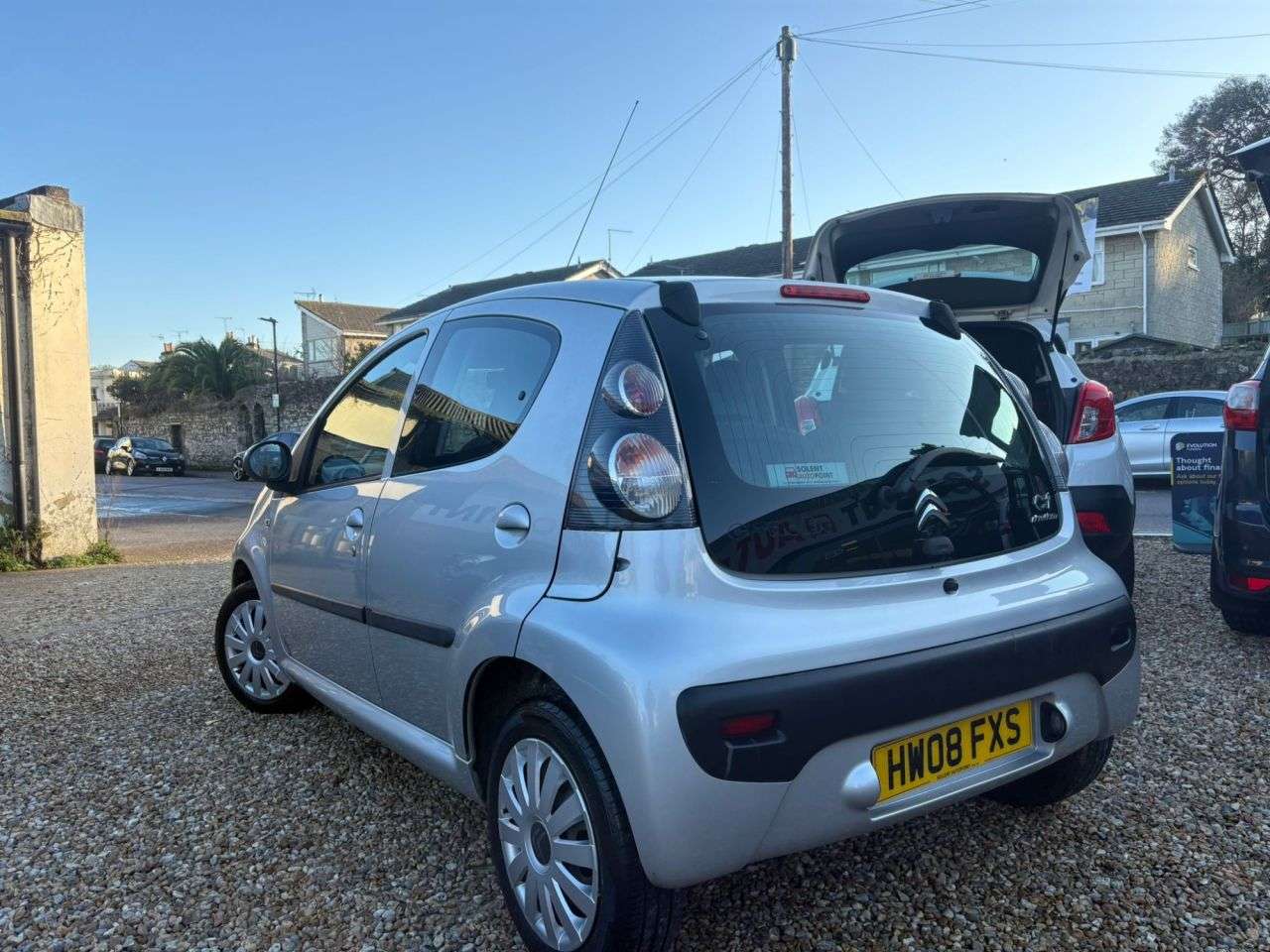 A 2008 CITROEN C1 1.0i Rhythm Hatchback 5dr Petrol Manual Euro 4 (67 ps) A 2008 CITROEN C1 1.0i Rhythm Hatchback 5dr Petrol Manual Euro 4 (67 ps)