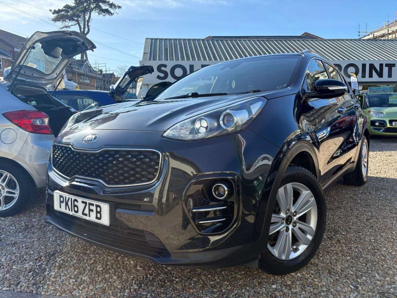 A 2016 KIA SPORTAGE 1.7 CRDi 2 SUV 5dr Diesel Manual Euro 6 (s/s) (114 bhp) A 2016 KIA SPORTAGE 1.7 CRDi 2 SUV 5dr Diesel Manual Euro 6 (s/s) (114 bhp)