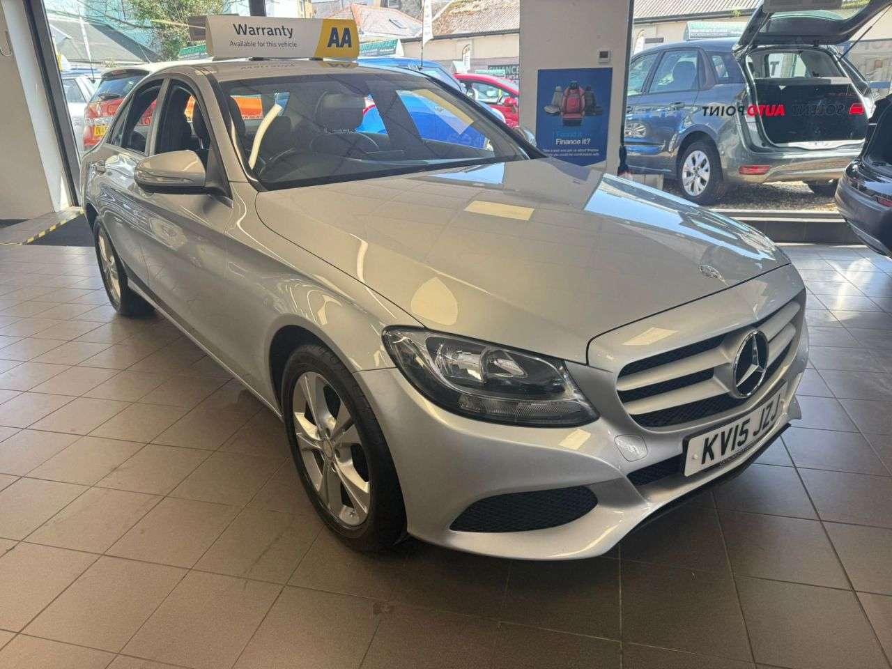 A 2015 MERCEDES-BENZ C-CLASS 2.0 C200 SE Saloon 4dr Petrol 7G-Tronic+ Euro 6 (s/s) (184 ps) A 2015 MERCEDES-BENZ C-CLASS 2.0 C200 SE Saloon 4dr Petrol 7G-Tronic+ Euro 6 (s/s) (184 ps)
