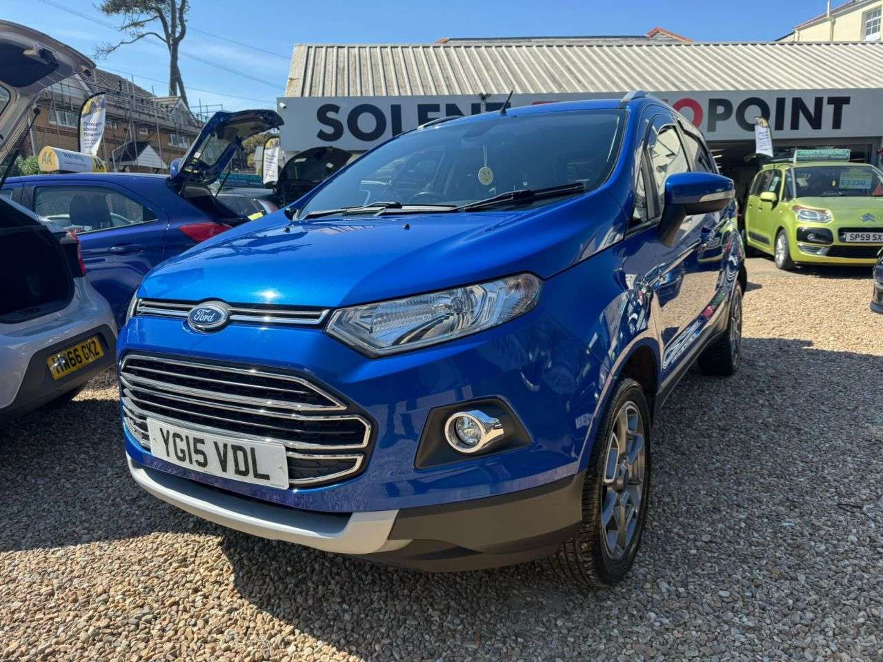 A 2015 FORD ECOSPORT 1.0T EcoBoost Titanium SUV 5dr Petrol Manual 2WD Euro 5 (s/s) (125 ps) A 2015 FORD ECOSPORT 1.0T EcoBoost Titanium SUV 5dr Petrol Manual 2WD Euro 5 (s/s) (125 ps)
