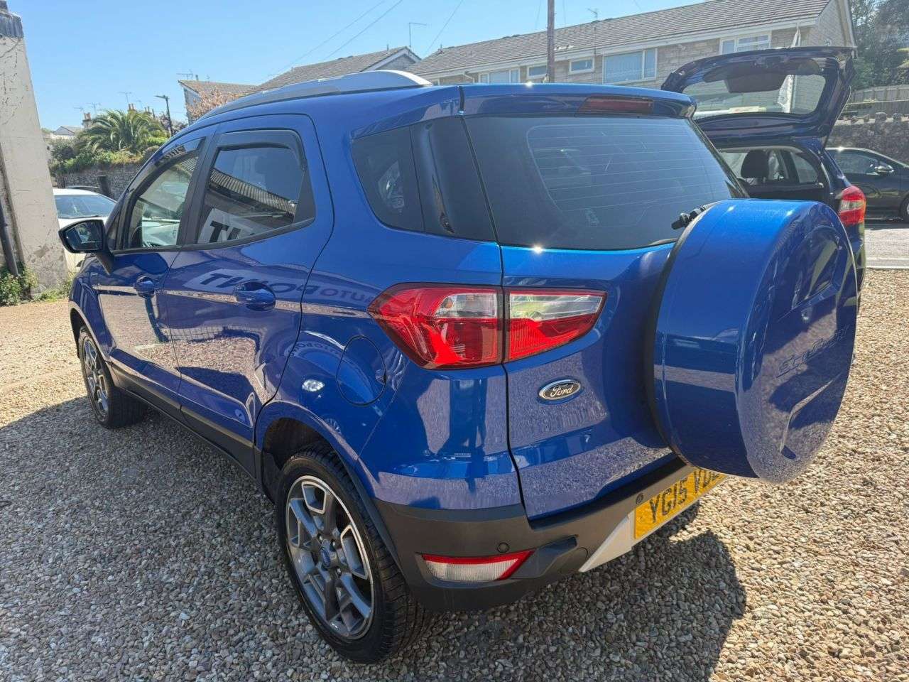 A 2015 FORD ECOSPORT 1.0T EcoBoost Titanium SUV 5dr Petrol Manual 2WD Euro 5 (s/s) (125 ps) A 2015 FORD ECOSPORT 1.0T EcoBoost Titanium SUV 5dr Petrol Manual 2WD Euro 5 (s/s) (125 ps)