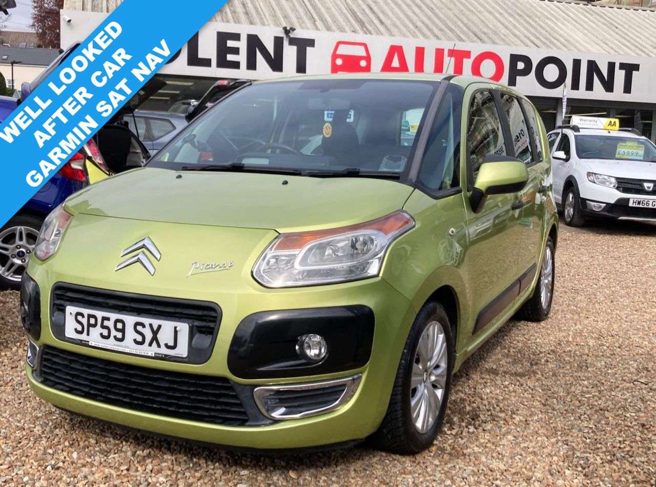 A 2009 CITROEN C3 PICASSO 1.6 HDi VTR+ MPV 5dr Diesel Manual Euro 4 (90 ps) A 2009 CITROEN C3 PICASSO 1.6 HDi VTR+ MPV 5dr Diesel Manual Euro 4 (90 ps)