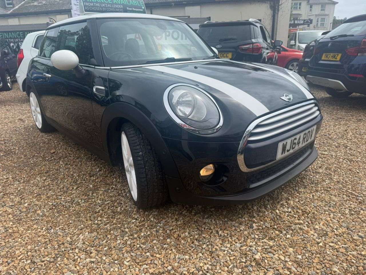 A 2014 MINI HATCH 1.5 Cooper D Hatchback 3dr Diesel Manual Euro 6 (s/s) (116 ps) A 2014 MINI HATCH 1.5 Cooper D Hatchback 3dr Diesel Manual Euro 6 (s/s) (116 ps)