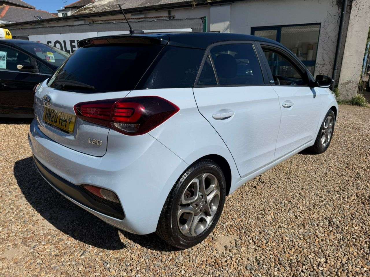 A 2020 HYUNDAI I20 1.2 Play Hatchback 5dr Petrol Manual Euro 6 (s/s) (84 ps) A 2020 HYUNDAI I20 1.2 Play Hatchback 5dr Petrol Manual Euro 6 (s/s) (84 ps)