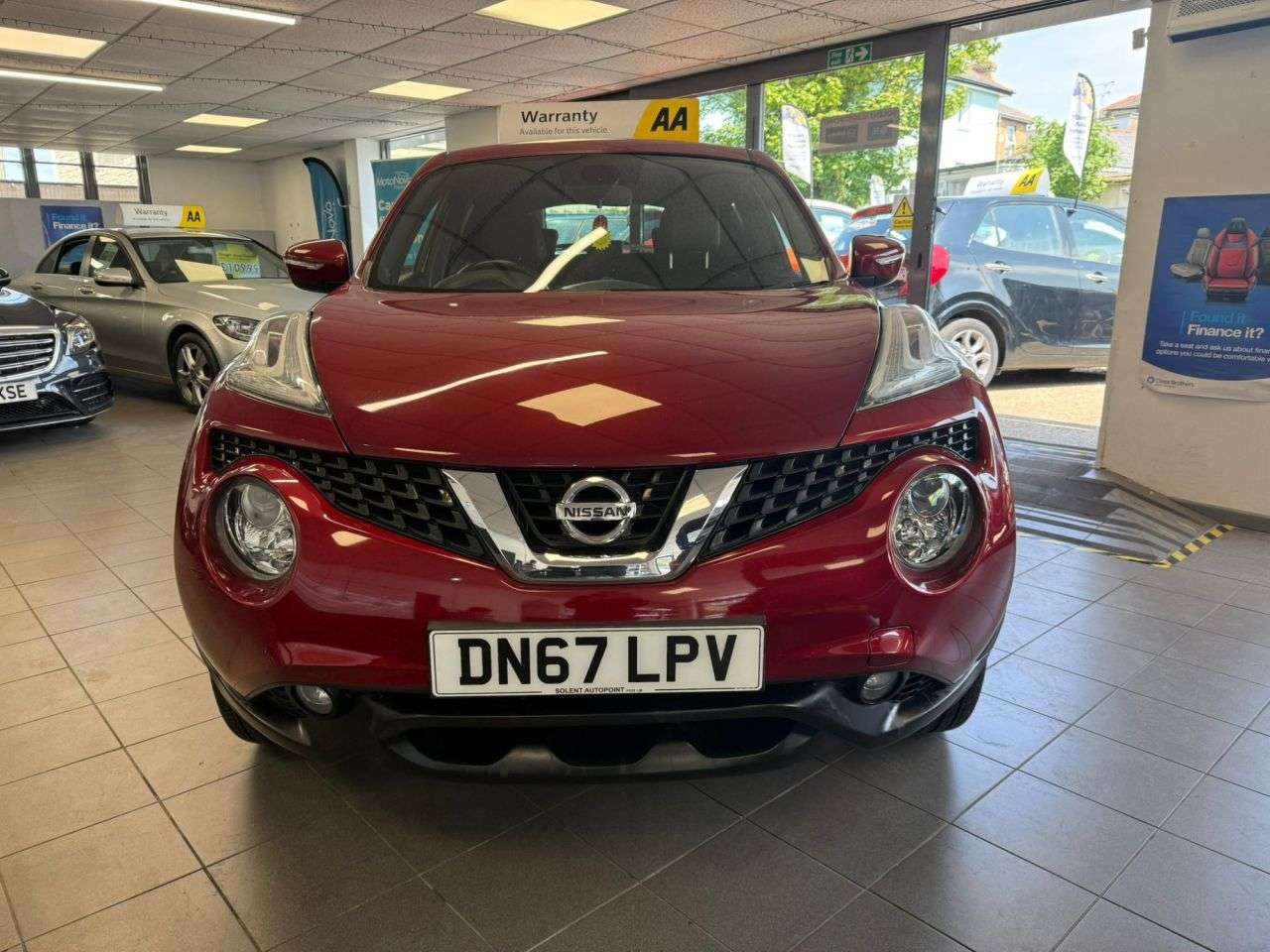 A 2017 NISSAN JUKE 1.5 dCi N-Connecta SUV 5dr Diesel Manual Euro 6 (s/s) (110 ps) A 2017 NISSAN JUKE 1.5 dCi N-Connecta SUV 5dr Diesel Manual Euro 6 (s/s) (110 ps)