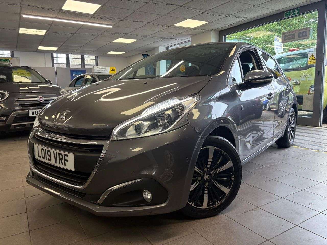 A 2019 PEUGEOT 208 1.2 PureTech Tech Edition Hatchback 5dr Petrol Manual Euro 6 (s/s) (82 ps) A 2019 PEUGEOT 208 1.2 PureTech Tech Edition Hatchback 5dr Petrol Manual Euro 6 (s/s) (82 ps)