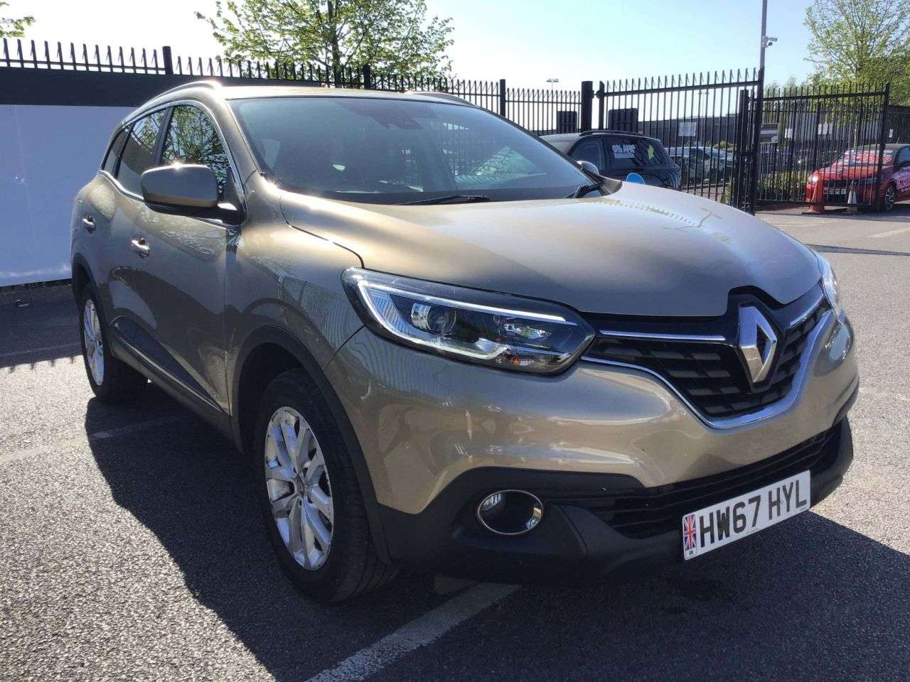 A 2017 RENAULT KADJAR 1.5 dCi Dynamique Nav SUV 5dr Diesel Manual Euro 6 (s/s) (110 ps) A 2017 RENAULT KADJAR 1.5 dCi Dynamique Nav SUV 5dr Diesel Manual Euro 6 (s/s) (110 ps)