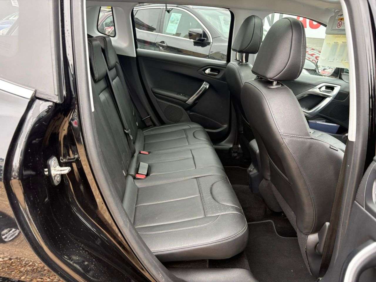 2016 PEUGEOT 2008 2016 PEUGEOT 2008
