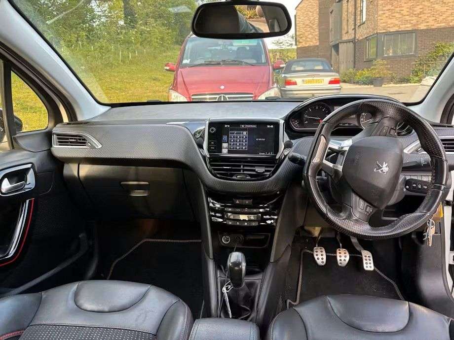 A 2016 PEUGEOT 208 1.6 BlueHDi GT Line Hatchback 5dr Diesel Manual Euro 6 (100 ps) A 2016 PEUGEOT 208 1.6 BlueHDi GT Line Hatchback 5dr Diesel Manual Euro 6 (100 ps)