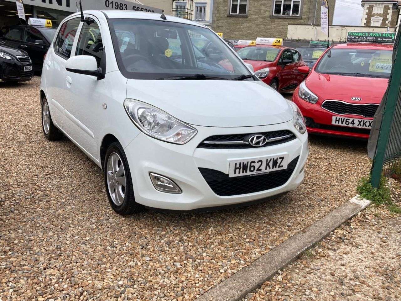 A 2012 HYUNDAI I10 1.2 Active Hatchback 5dr Petrol Manual Euro 5 (85 bhp) A 2012 HYUNDAI I10 1.2 Active Hatchback 5dr Petrol Manual Euro 5 (85 bhp)