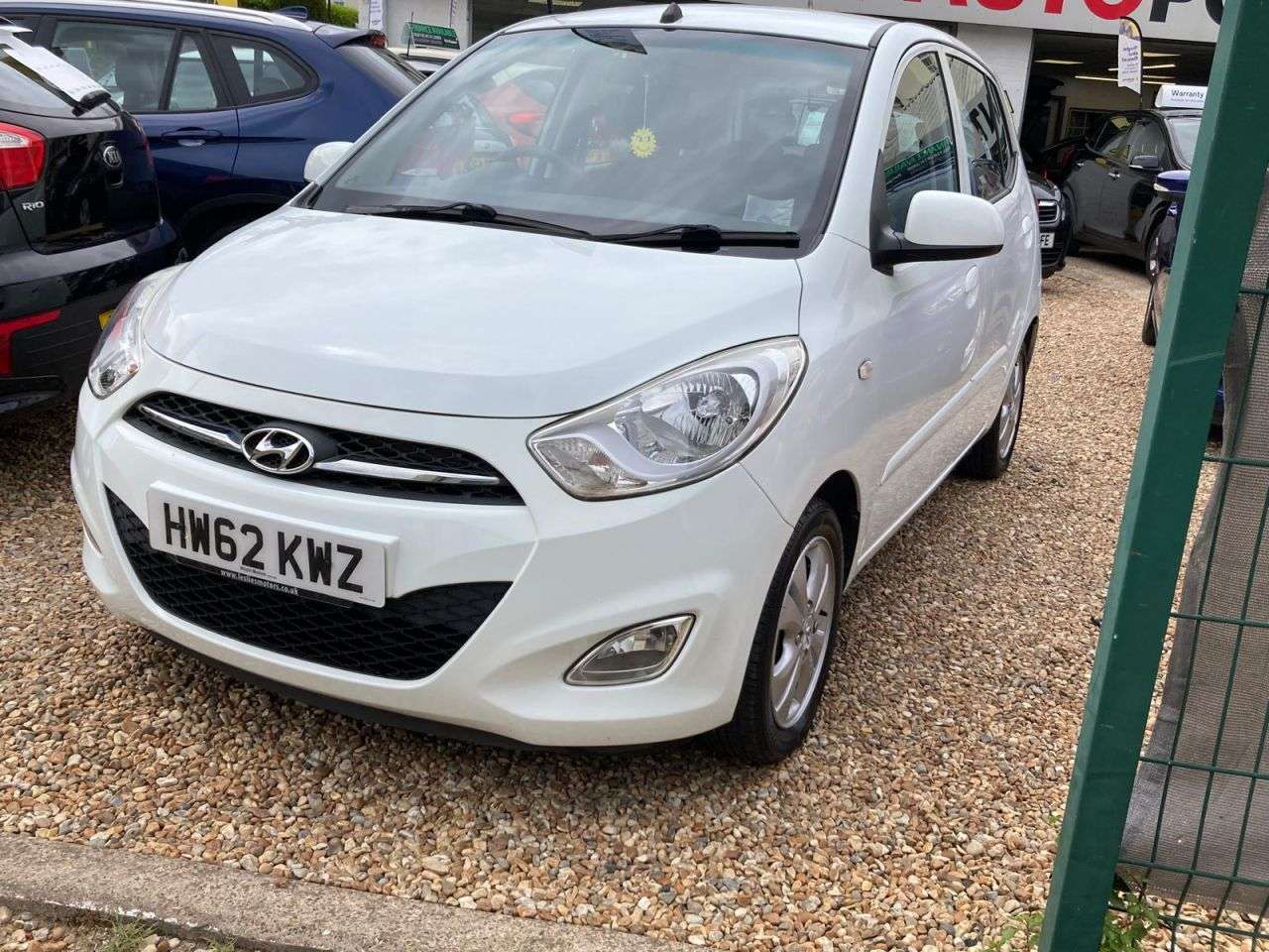A 2012 HYUNDAI I10 1.2 Active Hatchback 5dr Petrol Manual Euro 5 (85 bhp) A 2012 HYUNDAI I10 1.2 Active Hatchback 5dr Petrol Manual Euro 5 (85 bhp)