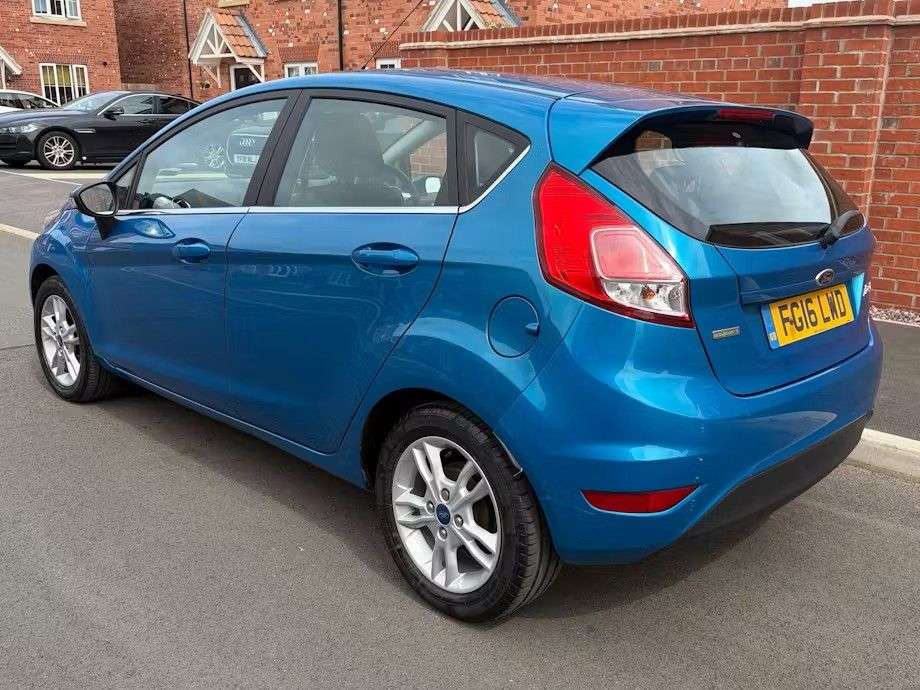 A 2016 FORD FIESTA 1.0T EcoBoost Zetec Hatchback 5dr Petrol Manual Euro 6 (s/s) (100 ps) A 2016 FORD FIESTA 1.0T EcoBoost Zetec Hatchback 5dr Petrol Manual Euro 6 (s/s) (100 ps)