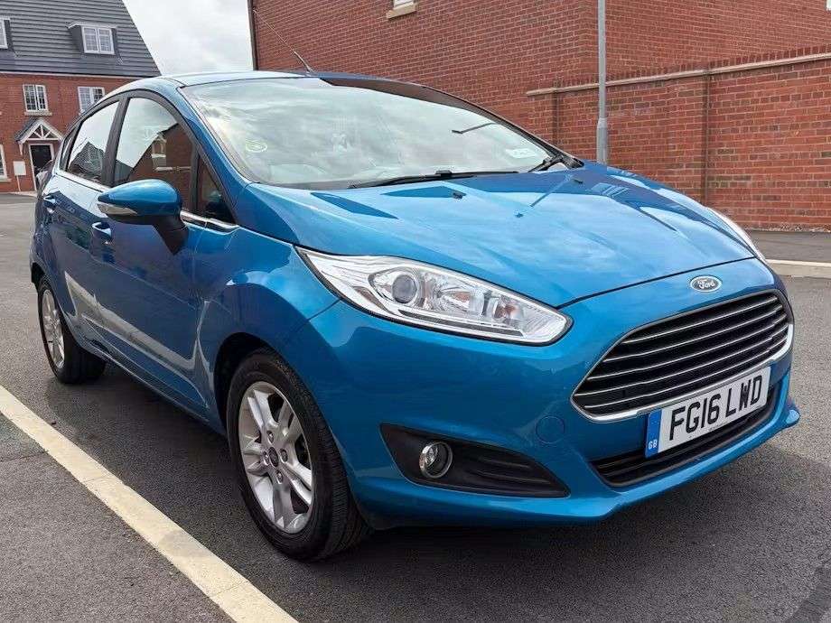 A 2016 FORD FIESTA 1.0T EcoBoost Zetec Hatchback 5dr Petrol Manual Euro 6 (s/s) (100 ps) A 2016 FORD FIESTA 1.0T EcoBoost Zetec Hatchback 5dr Petrol Manual Euro 6 (s/s) (100 ps)