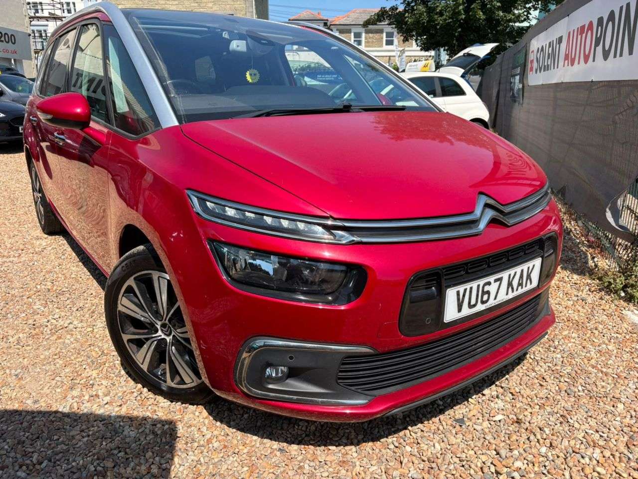 A 2017 CITROEN GRAND C4 PICASSO 1.6 BlueHDi Flair MPV 5dr Diesel EAT6 Euro 6 (s/s) (120 ps) A 2017 CITROEN GRAND C4 PICASSO 1.6 BlueHDi Flair MPV 5dr Diesel EAT6 Euro 6 (s/s) (120 ps)