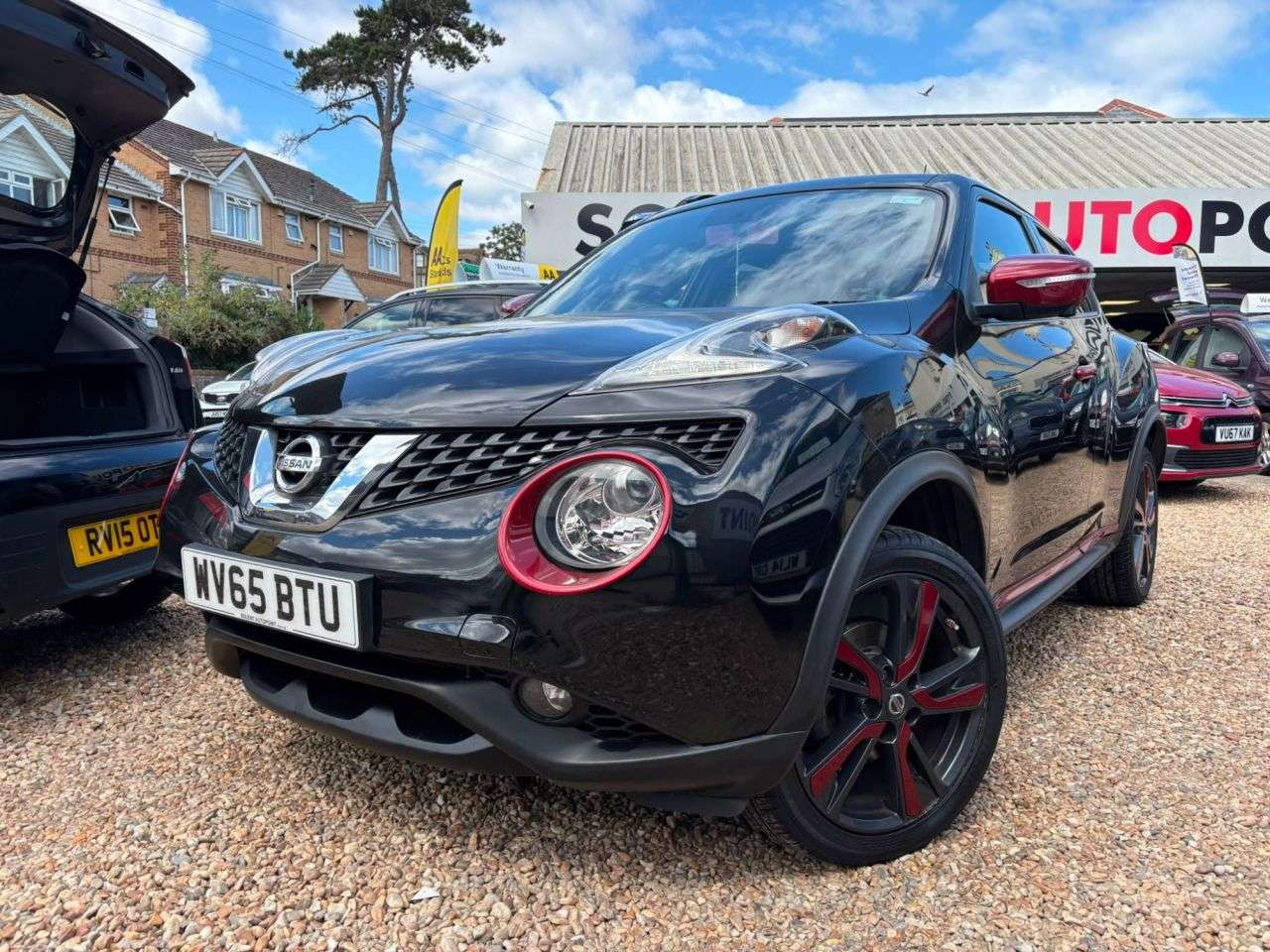 A 2015 NISSAN JUKE 1.5 dCi Acenta Premium SUV 5dr Diesel Manual Euro 6 (s/s) (110 ps) A 2015 NISSAN JUKE 1.5 dCi Acenta Premium SUV 5dr Diesel Manual Euro 6 (s/s) (110 ps)