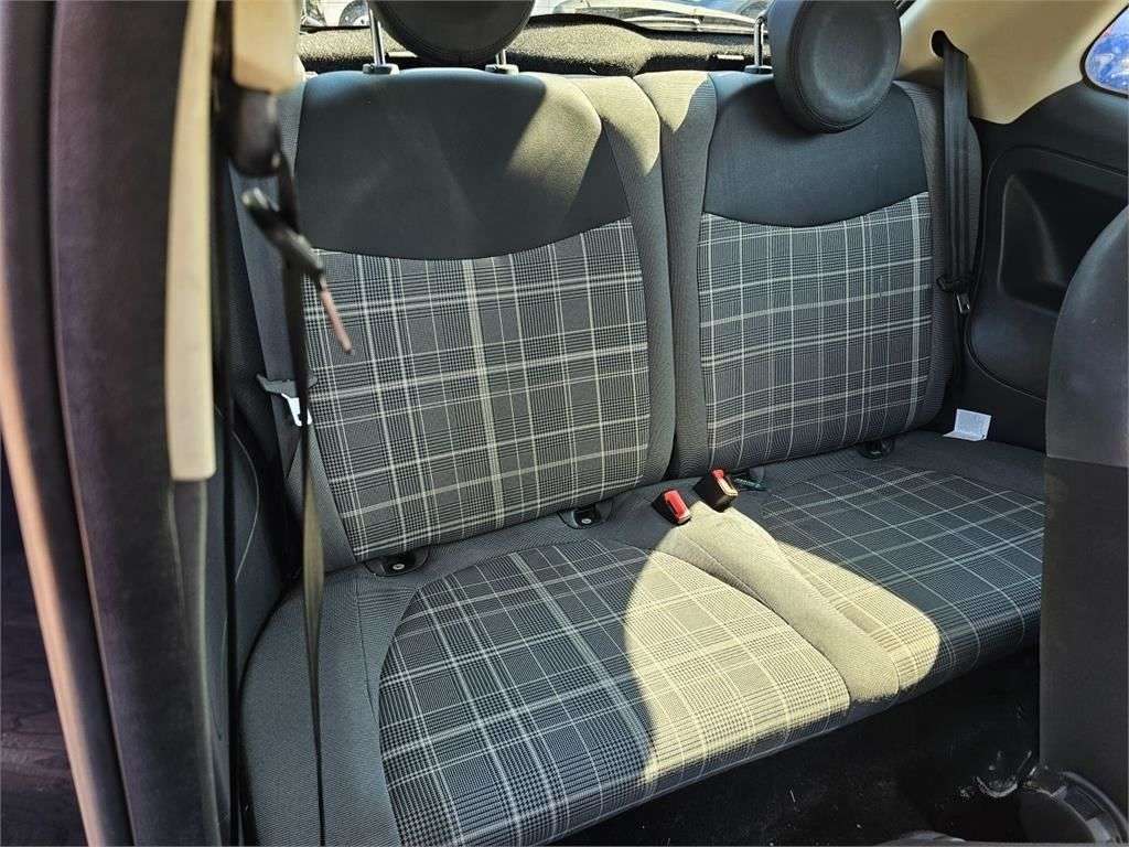 2017 FIAT 500 2017 FIAT 500