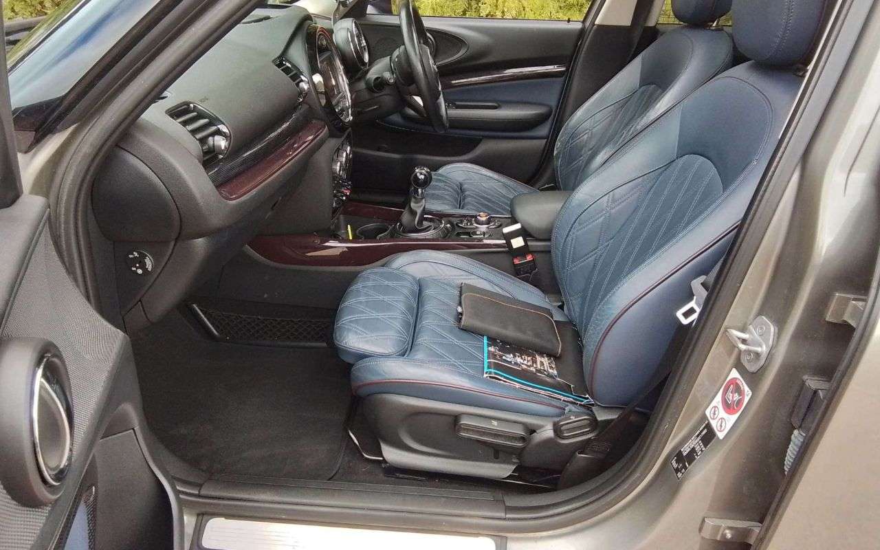 2015 MINI CLUBMAN 2015 MINI CLUBMAN