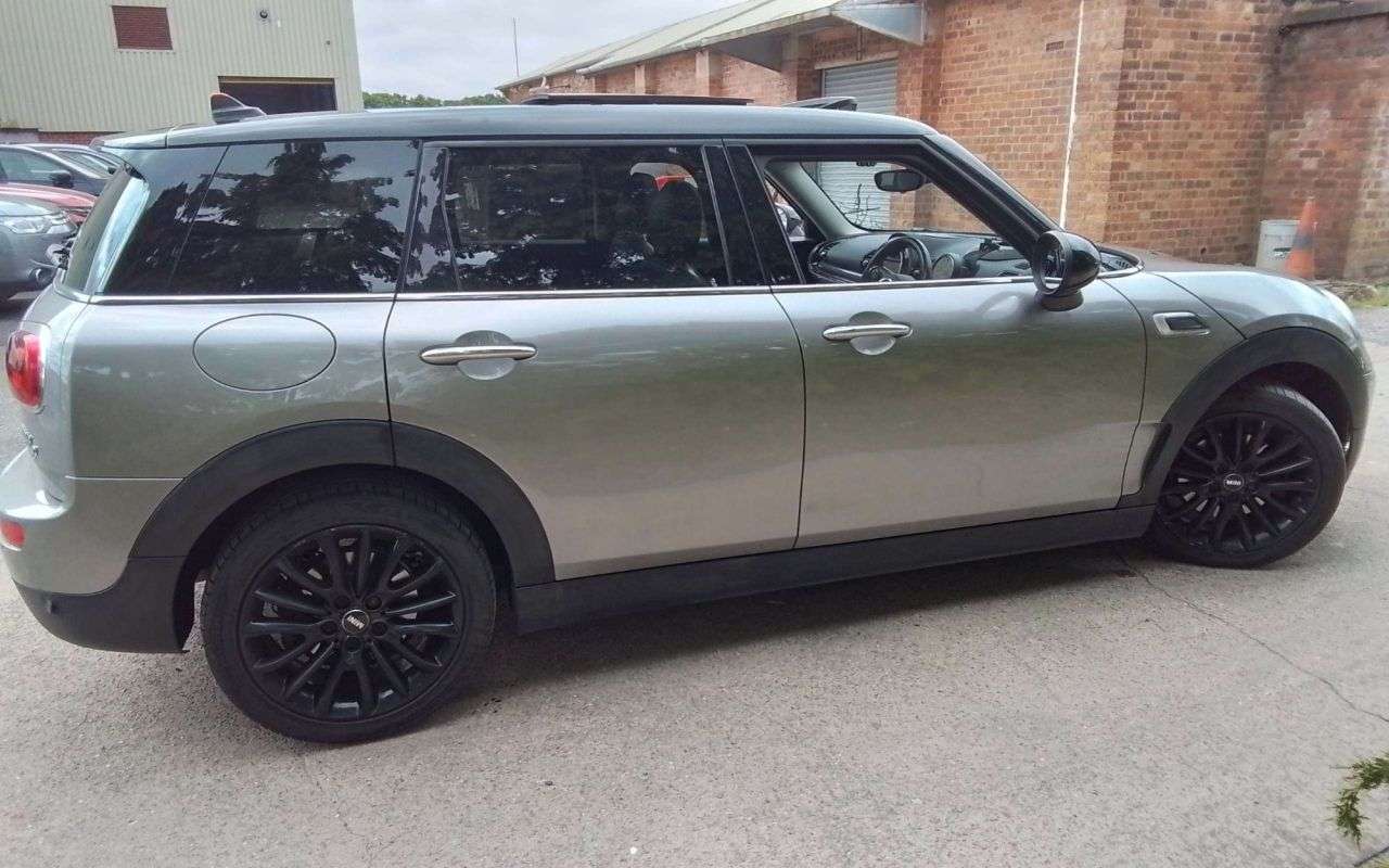 2015 MINI CLUBMAN 2015 MINI CLUBMAN