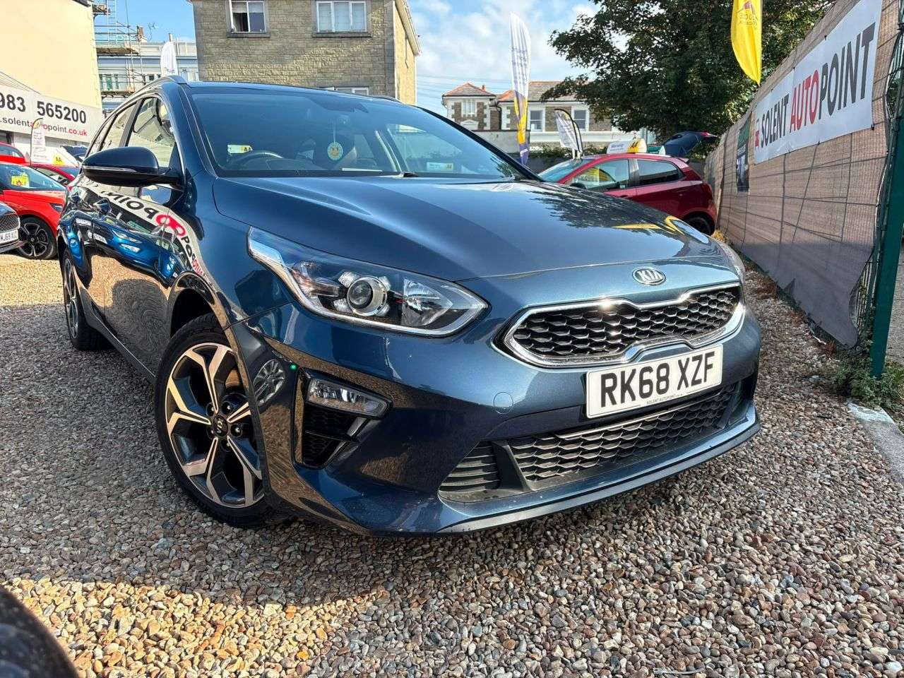 A 2018 KIA CEED 1.6 CRDi 3 Sportswagon 5dr Diesel Manual Euro 6 (s/s) (114 bhp) A 2018 KIA CEED 1.6 CRDi 3 Sportswagon 5dr Diesel Manual Euro 6 (s/s) (114 bhp)