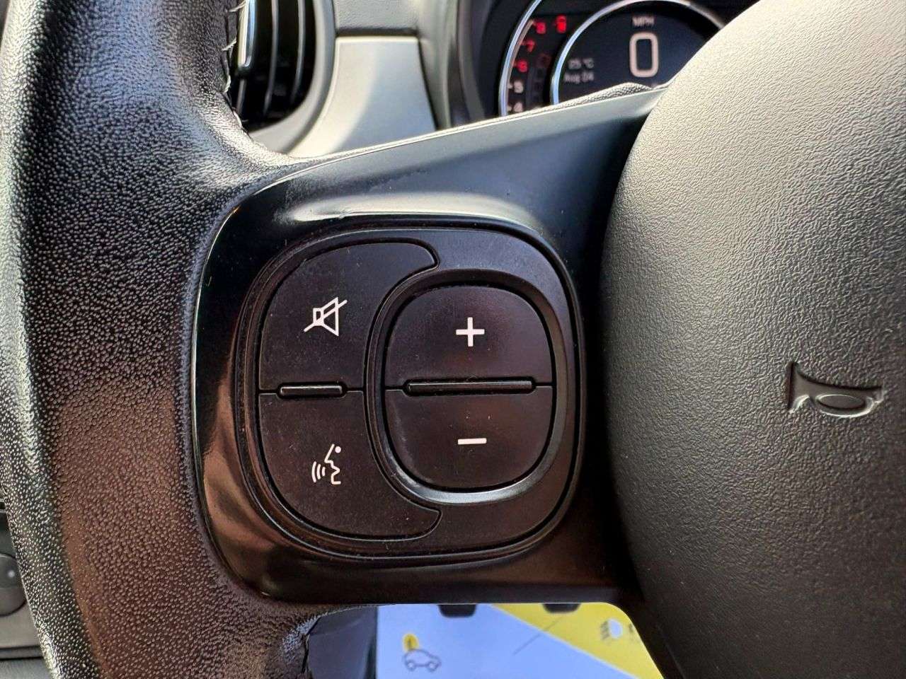2018 FIAT 500 2018 FIAT 500