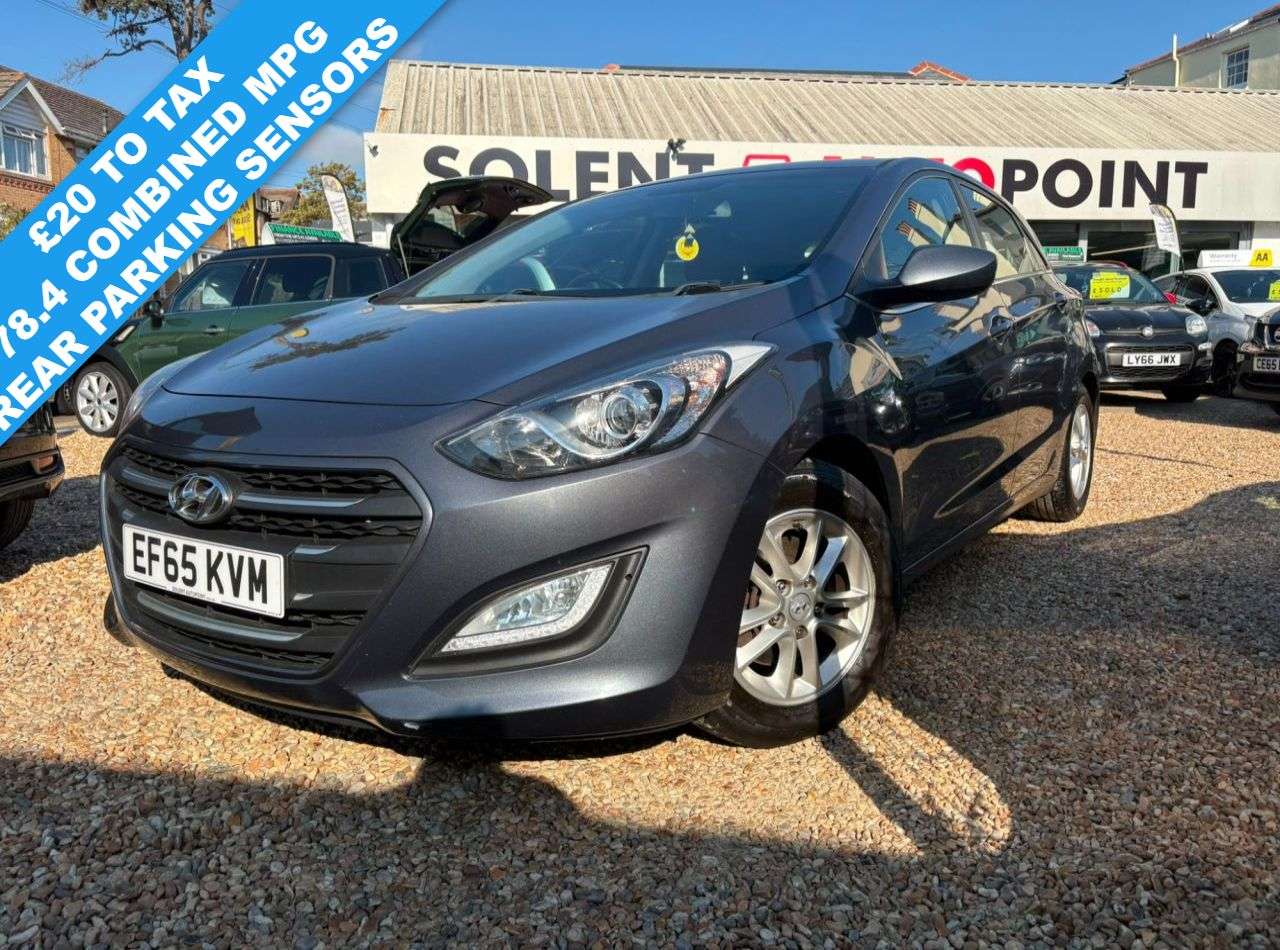 A 2015 HYUNDAI I30 1.6 CRDi Blue Drive SE Hatchback 5dr Diesel Manual Euro 6 (s/s) (110 ps) A 2015 HYUNDAI I30 1.6 CRDi Blue Drive SE Hatchback 5dr Diesel Manual Euro 6 (s/s) (110 ps)