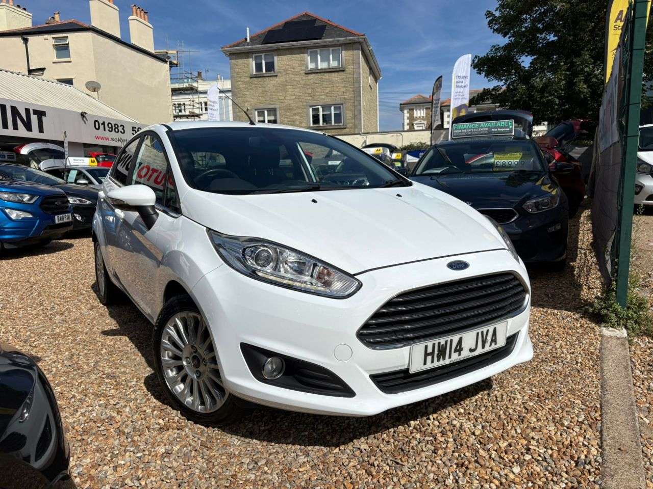 A 2014 FORD FIESTA 1.0T EcoBoost Titanium Hatchback 5dr Petrol Manual Euro 5 (s/s) (125 ps) A 2014 FORD FIESTA 1.0T EcoBoost Titanium Hatchback 5dr Petrol Manual Euro 5 (s/s) (125 ps)