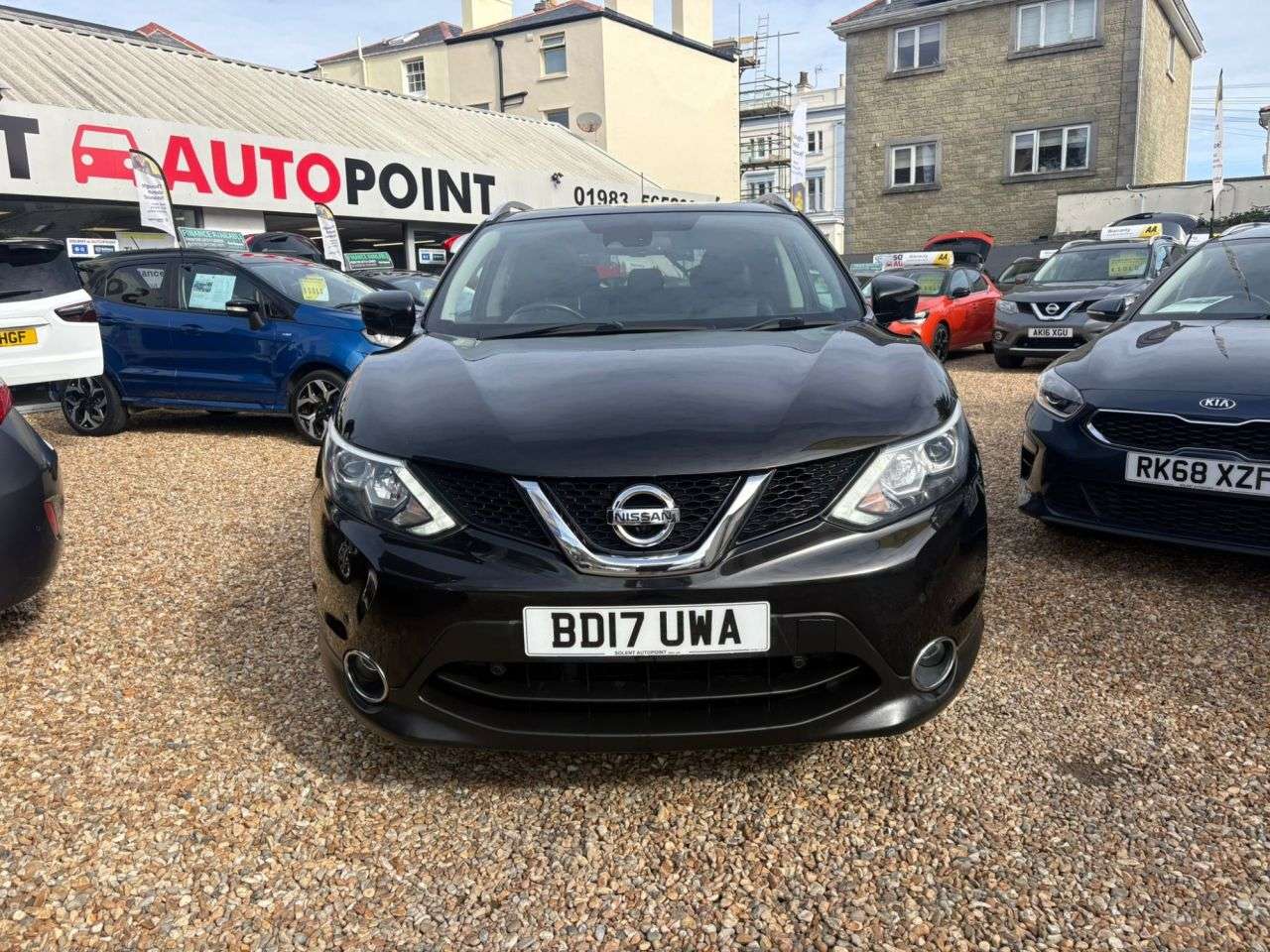 A 2017 NISSAN QASHQAI 1.5 dCi Tekna SUV 5dr Diesel Manual 2WD Euro 6 (s/s) (110 ps) A 2017 NISSAN QASHQAI 1.5 dCi Tekna SUV 5dr Diesel Manual 2WD Euro 6 (s/s) (110 ps)