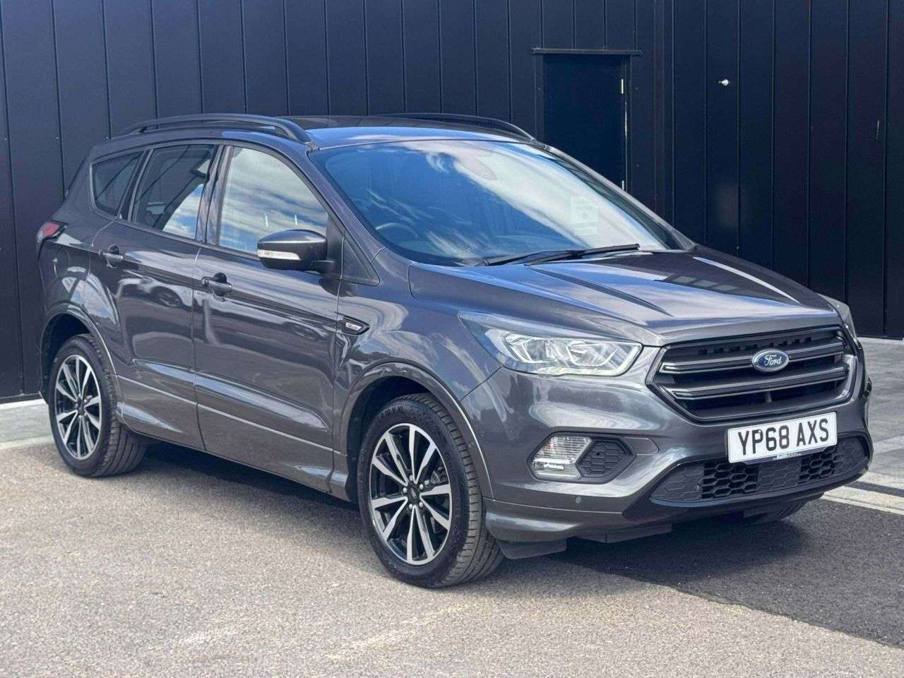 A 2018 FORD KUGA 1.5T EcoBoost GPF ST-Line SUV 5dr Petrol Manual Euro 6 (s/s) (150 ps) A 2018 FORD KUGA 1.5T EcoBoost GPF ST-Line SUV 5dr Petrol Manual Euro 6 (s/s) (150 ps)