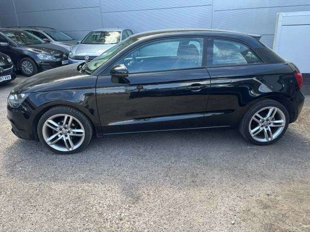 A 2014 AUDI A1 1.2 TFSI SE Hatchback 3dr Petrol Manual Euro 5 (s/s) (86 ps) A 2014 AUDI A1 1.2 TFSI SE Hatchback 3dr Petrol Manual Euro 5 (s/s) (86 ps)
