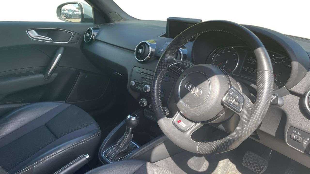 2013 AUDI A1 2013 AUDI A1