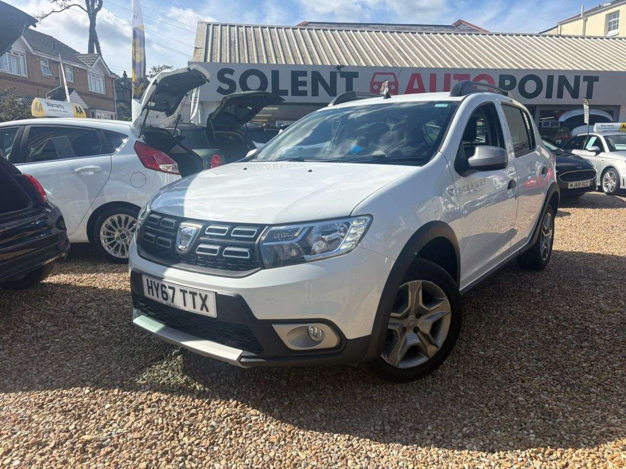 A 2017 DACIA SANDERO STEPWAY 0.9 TCe Ambiance Hatchback 5dr Petrol Manual Euro 6 (s/s) (90 ps) A 2017 DACIA SANDERO STEPWAY 0.9 TCe Ambiance Hatchback 5dr Petrol Manual Euro 6 (s/s) (90 ps)