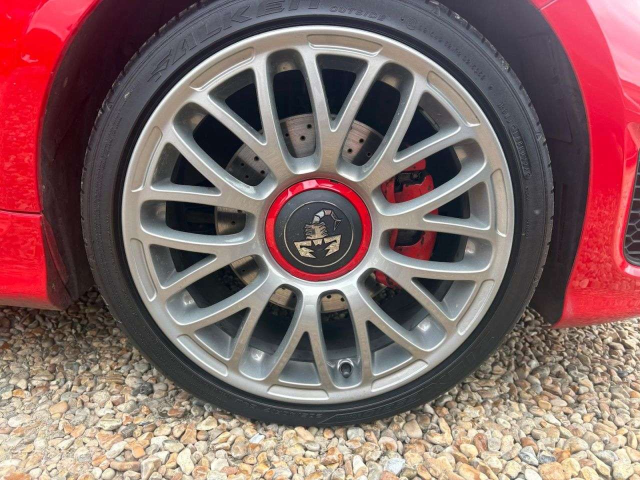 2021 ABARTH 595 2021 ABARTH 595