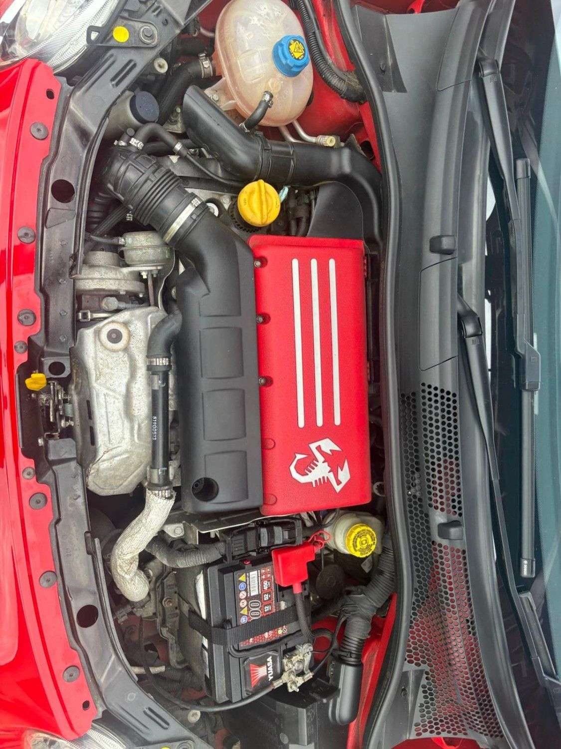 2021 ABARTH 595 2021 ABARTH 595